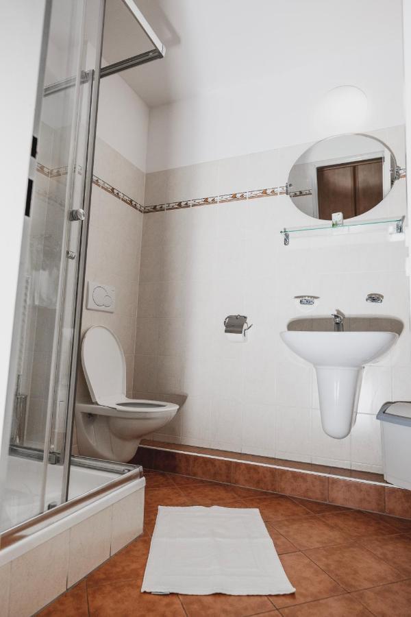 Colatransport Hotel Brno Ngoại thất bức ảnh